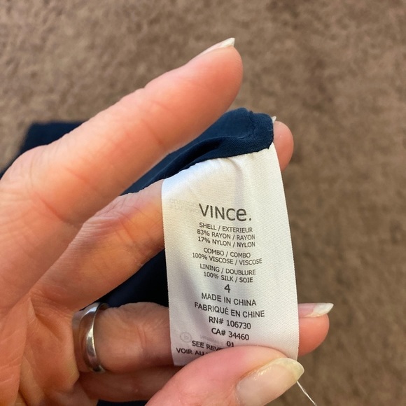 2 FOR $20 Vince NAVY Snakeskin Jacquard Silk Layered Top - Picture 4 of 5